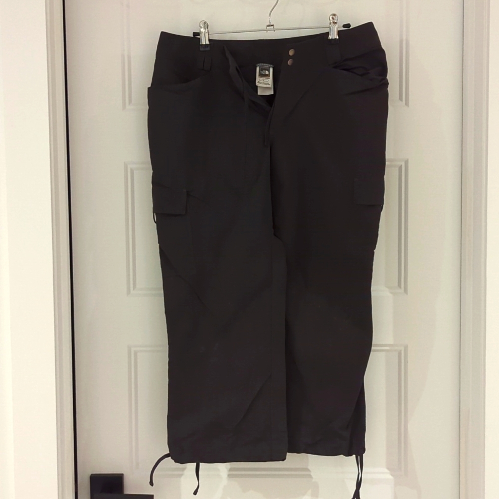 North face Capri cargo hiking black size 8